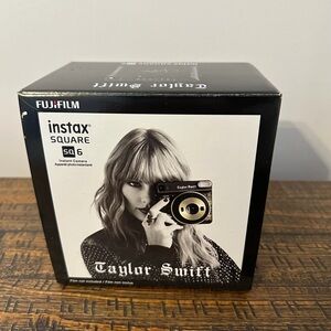 Fujifilm instax SQUARE SQ6 Taylor Swift Edition